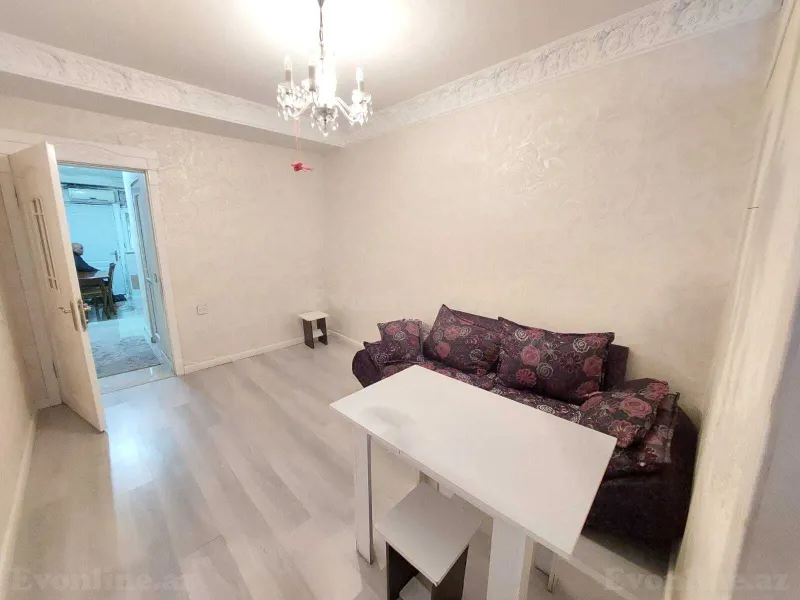 Satılır 2 otaqlı Mənzil Köhnə tikili 40 m² 7-ci mikrorayon - şəkil 9