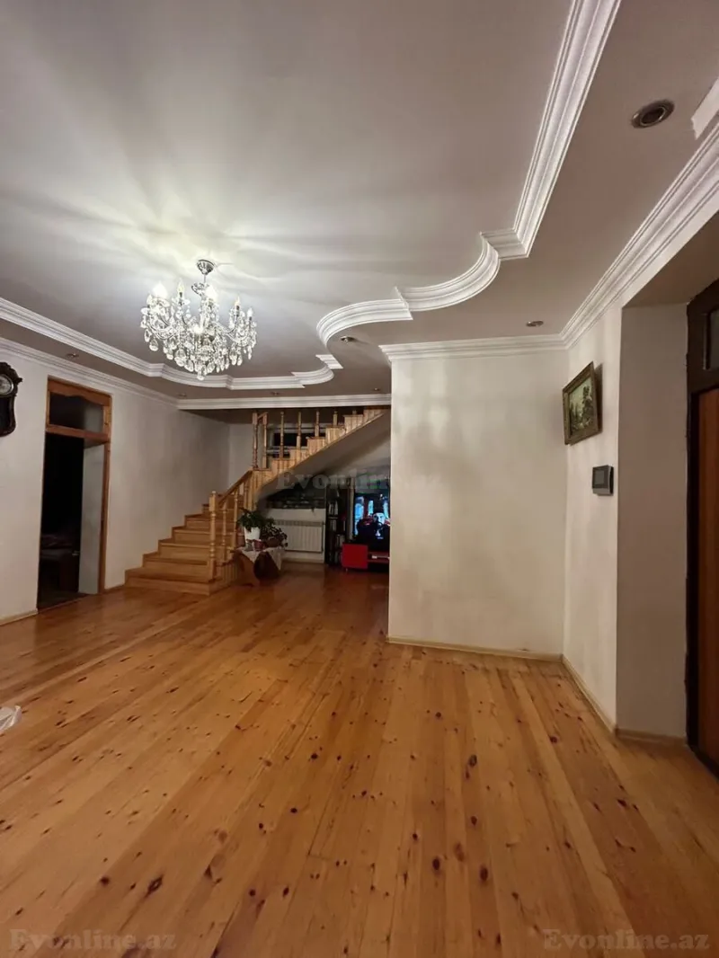 Satılır 7 otaqlı Həyət evi 270 m² Avtovağzal m. - şəkil 2
