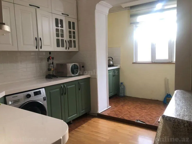 Kirayə verilir 4 otaqlı Mənzil Köhnə tikili 130 m² Azadlıq prospekti m. - şəkil 3