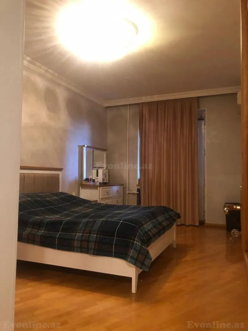 Kirayə verilir 4 otaqlı Mənzil Köhnə tikili 130 m² Azadlıq prospekti m. - şəkil 6
