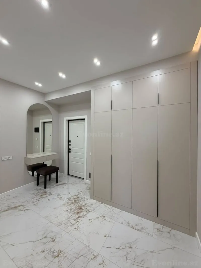 Satılır 2 otaqlı Mənzil Yeni tikili 70 m² Gənclik m. - şəkil 14