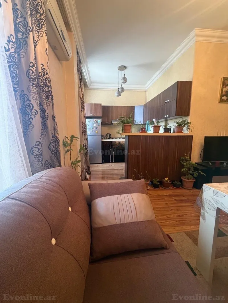 Satılır 2 otaqlı Mənzil Köhnə tikili 67 m² Elmlər Akademiyası m. - şəkil 3
