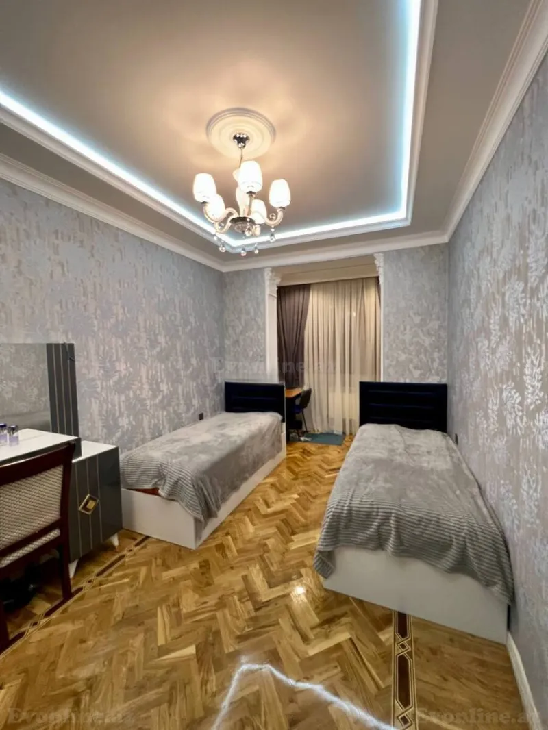 Satılır 3 otaqlı Mənzil Yeni tikili 176 m² 20 Yanvar m. - şəkil 5