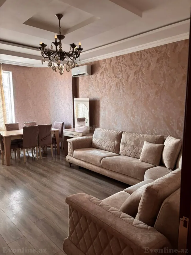 2 otaqlı Mənzil 70 m² İnşaatçılar m. Kirayə verilir