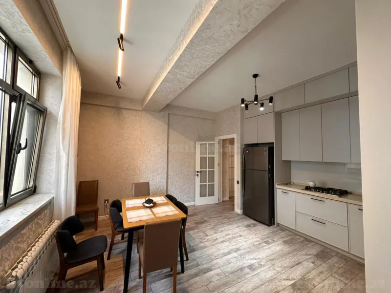 Satılır 3 otaqlı Mənzil Yeni tikili 130 m² Elmlər Akademiyası m. - şəkil 7