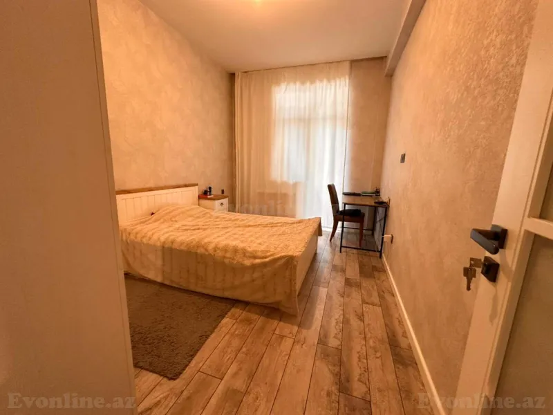 Satılır 3 otaqlı Mənzil Yeni tikili 130 m² Elmlər Akademiyası m. - şəkil 9