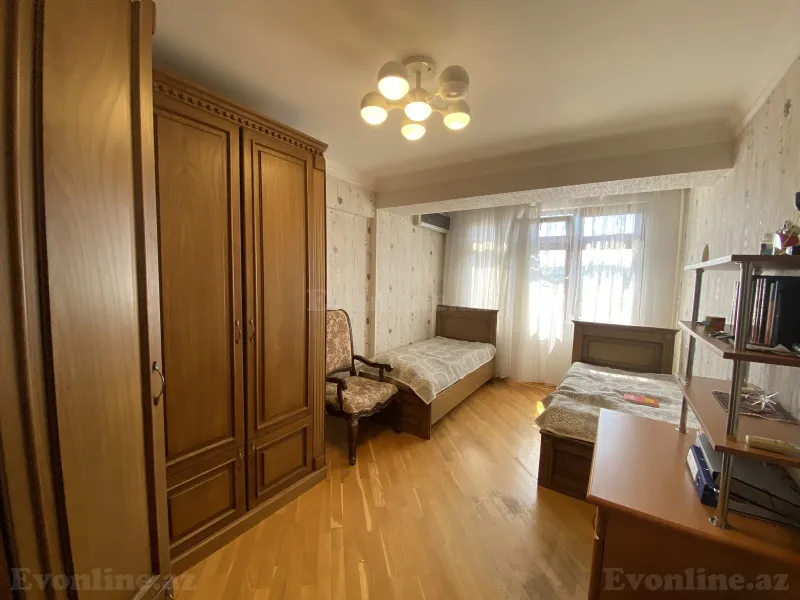 Satılır 3 otaqlı Mənzil Köhnə tikili 100 m² Yasamal r. - şəkil 17