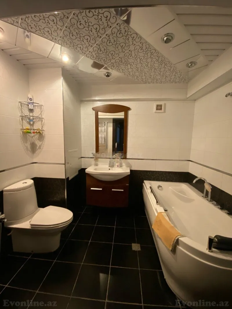 Satılır 3 otaqlı Mənzil Köhnə tikili 100 m² Yasamal r. - şəkil 19