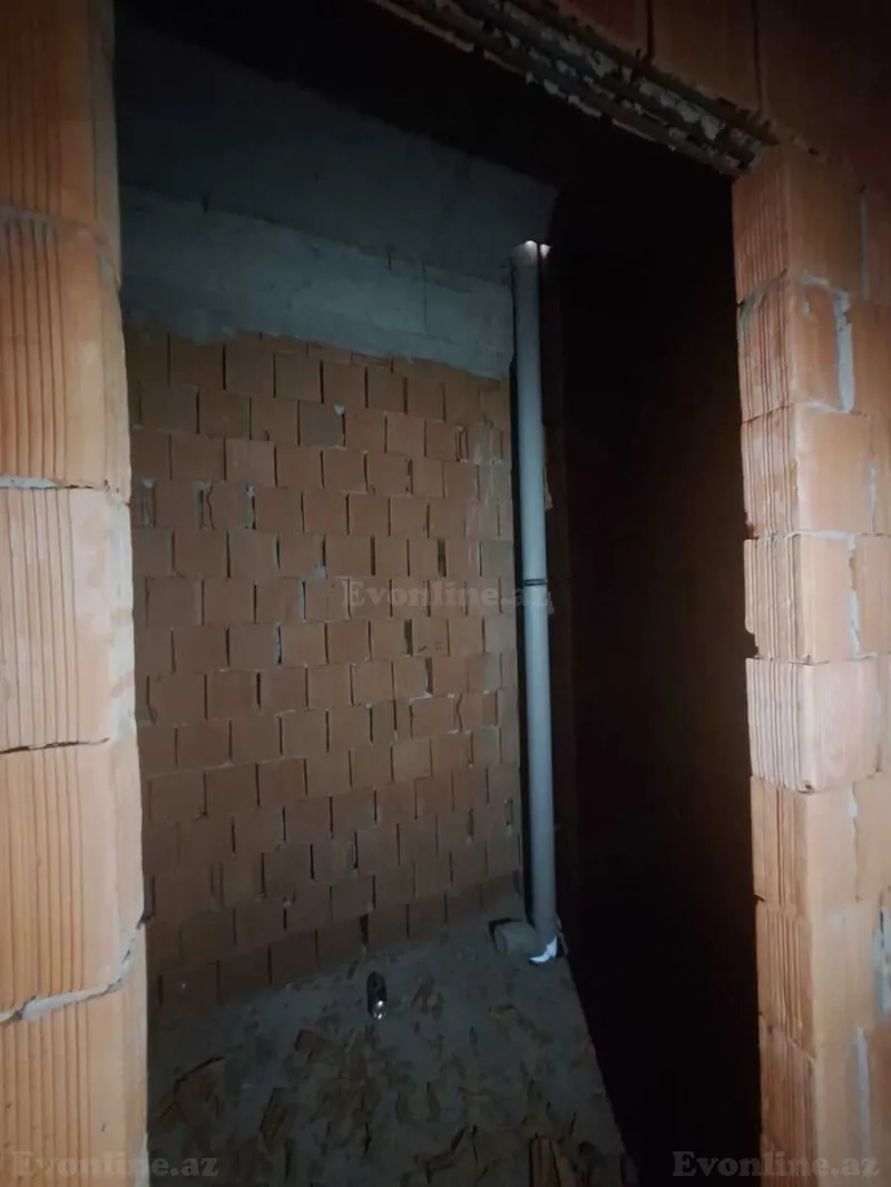 2 otaqlı Mənzil 89 m² Xətai r. Satılır