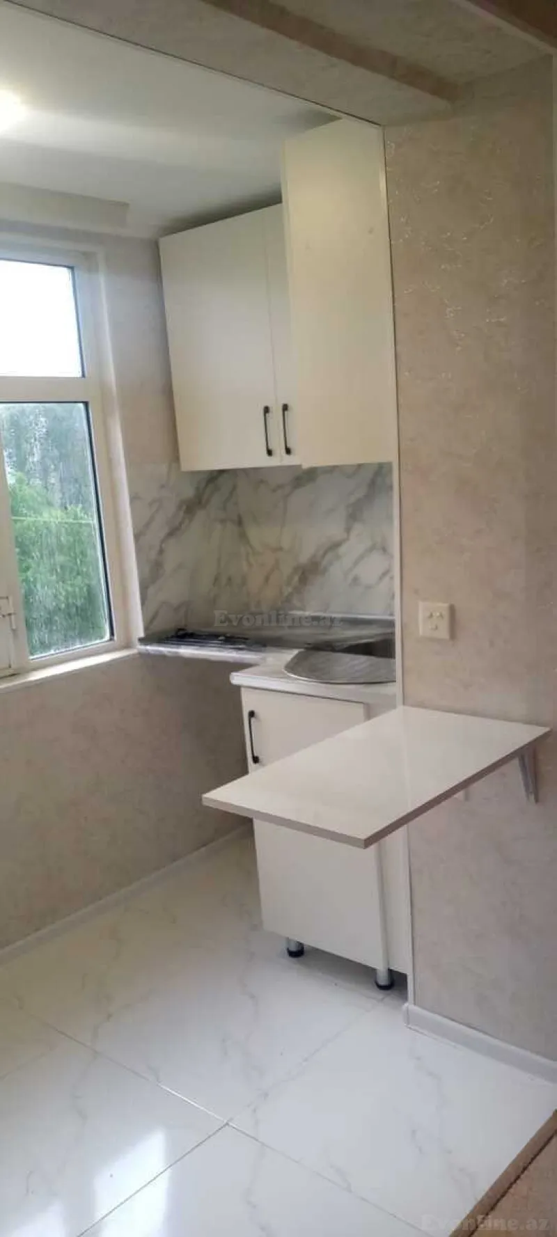 Satılır 2 otaqlı Mənzil Köhnə tikili 45 m² İnşaatçılar m. - şəkil 6