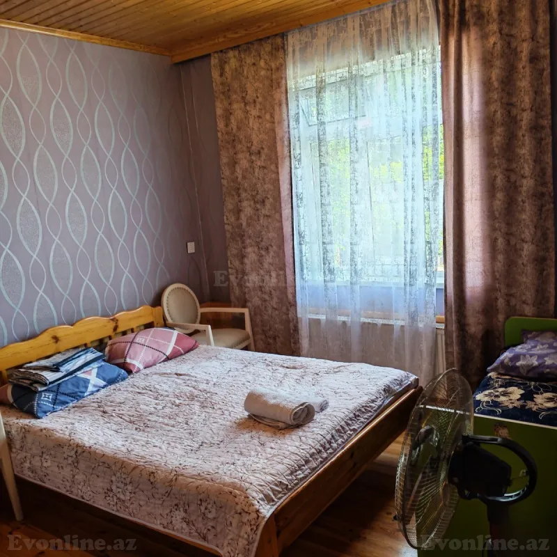 Kirayə verilir 3 otaqlı Həyət evi 140 m² Qəbələ - şəkil 3