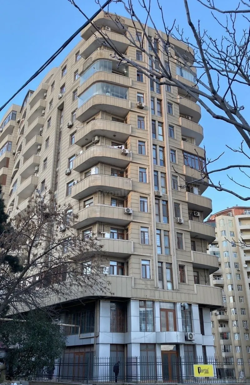 Kirayə verilir 3 otaqlı Mənzil Yeni tikili 140 m² 28 May m. - şəkil 2
