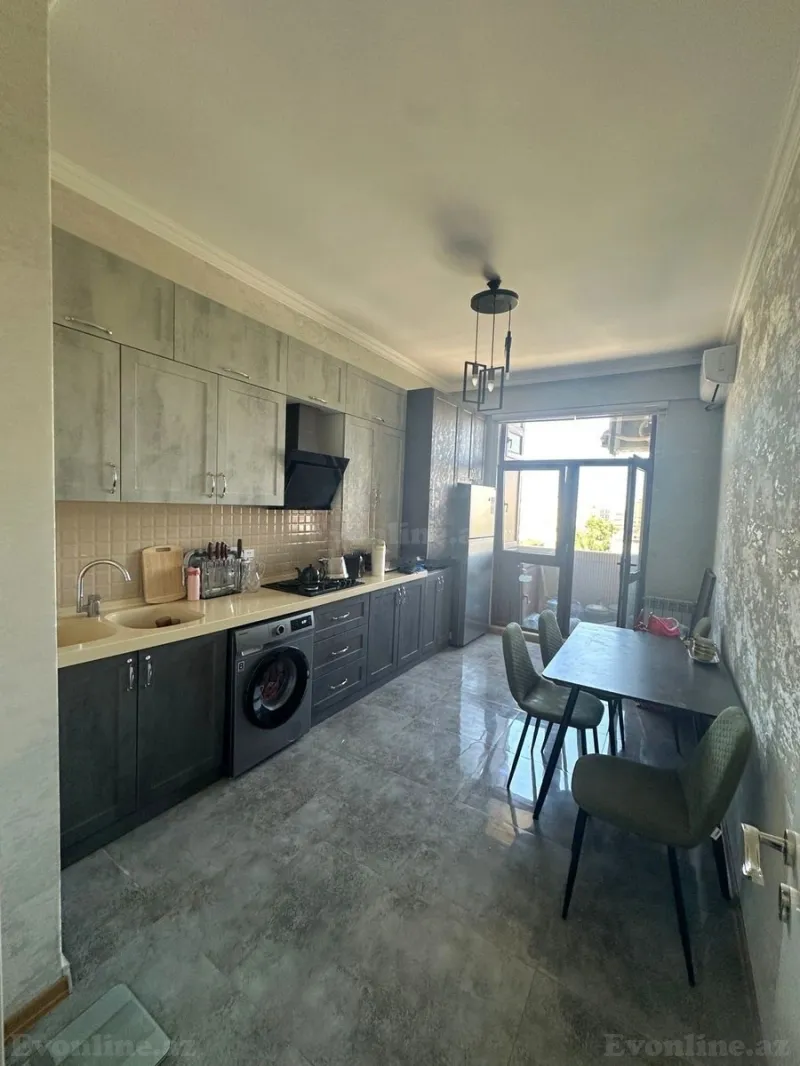 2 otaqlı Mənzil 74.5 m² Qara Qarayev m. Satılır