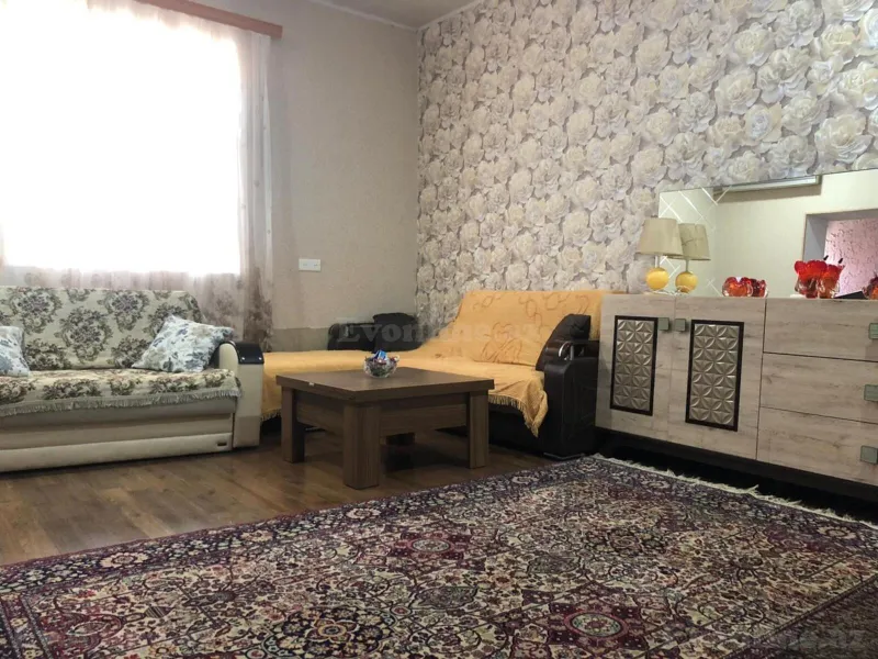 Satılır 1 otaqlı Mənzil Köhnə tikili 50 m² Səbail r. - şəkil 2