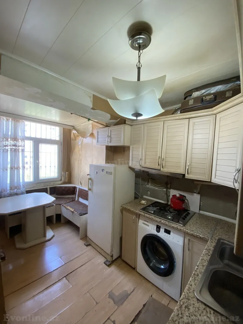 Kirayə verilir 2 otaqlı Mənzil Köhnə tikili 65 m² İnşaatçılar m. - şəkil 2