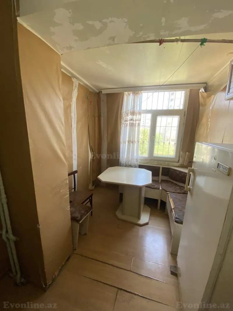 Kirayə verilir 2 otaqlı Mənzil Köhnə tikili 65 m² İnşaatçılar m. - şəkil 3