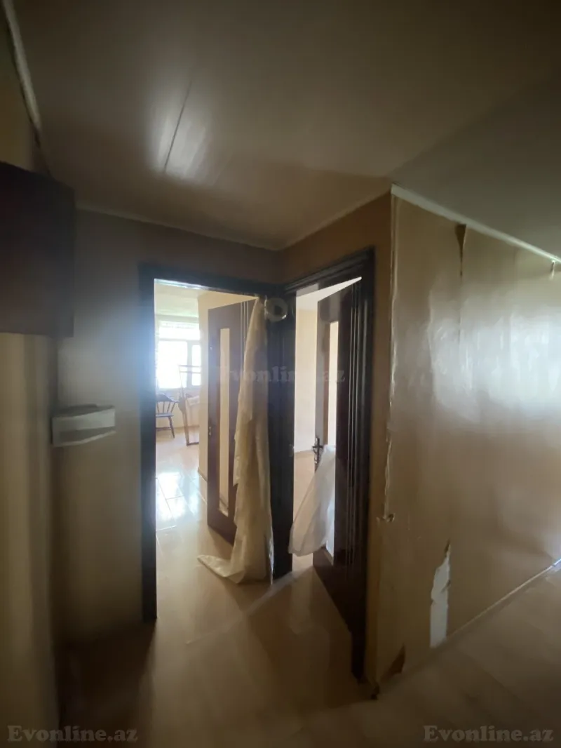 Kirayə verilir 2 otaqlı Mənzil Köhnə tikili 65 m² İnşaatçılar m. - şəkil 6