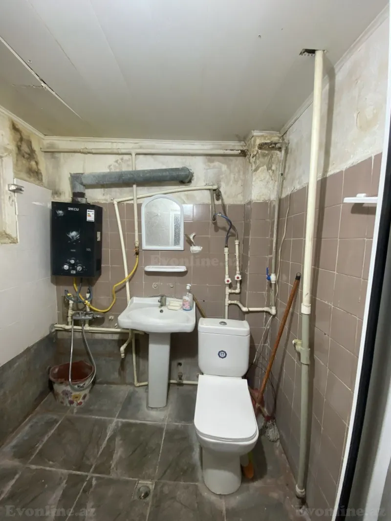 Kirayə verilir 2 otaqlı Mənzil Köhnə tikili 65 m² İnşaatçılar m. - şəkil 8