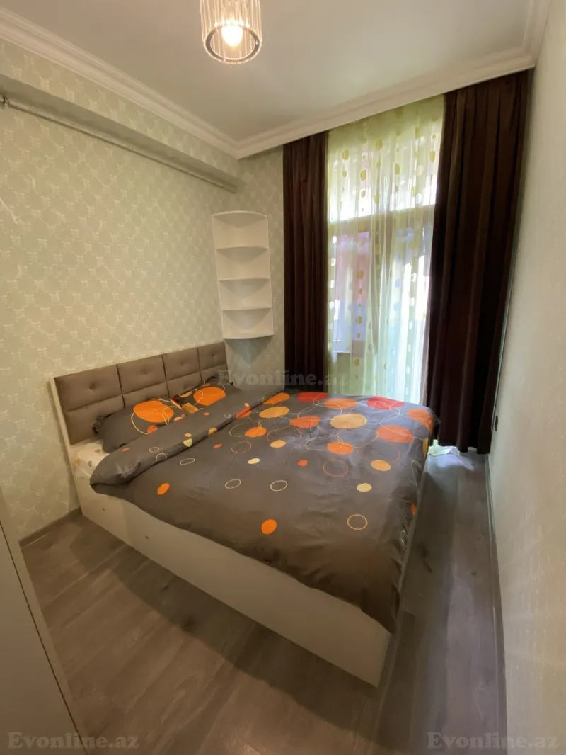 2 otaqlı Mənzil 45 m² Bakıxanov Kirayə verilir
