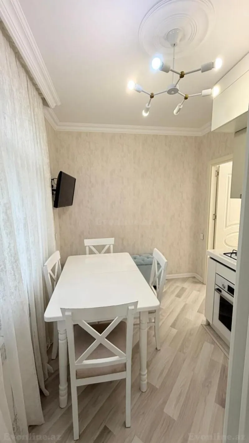Satılır 3 otaqlı Mənzil Köhnə tikili 70 m² Yeni Günəşli - şəkil 7