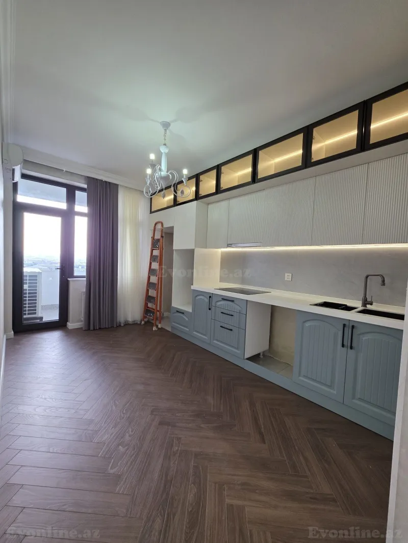 Satılır 3 otaqlı Mənzil Yeni tikili 95 m² Neftçilər m. - şəkil 13