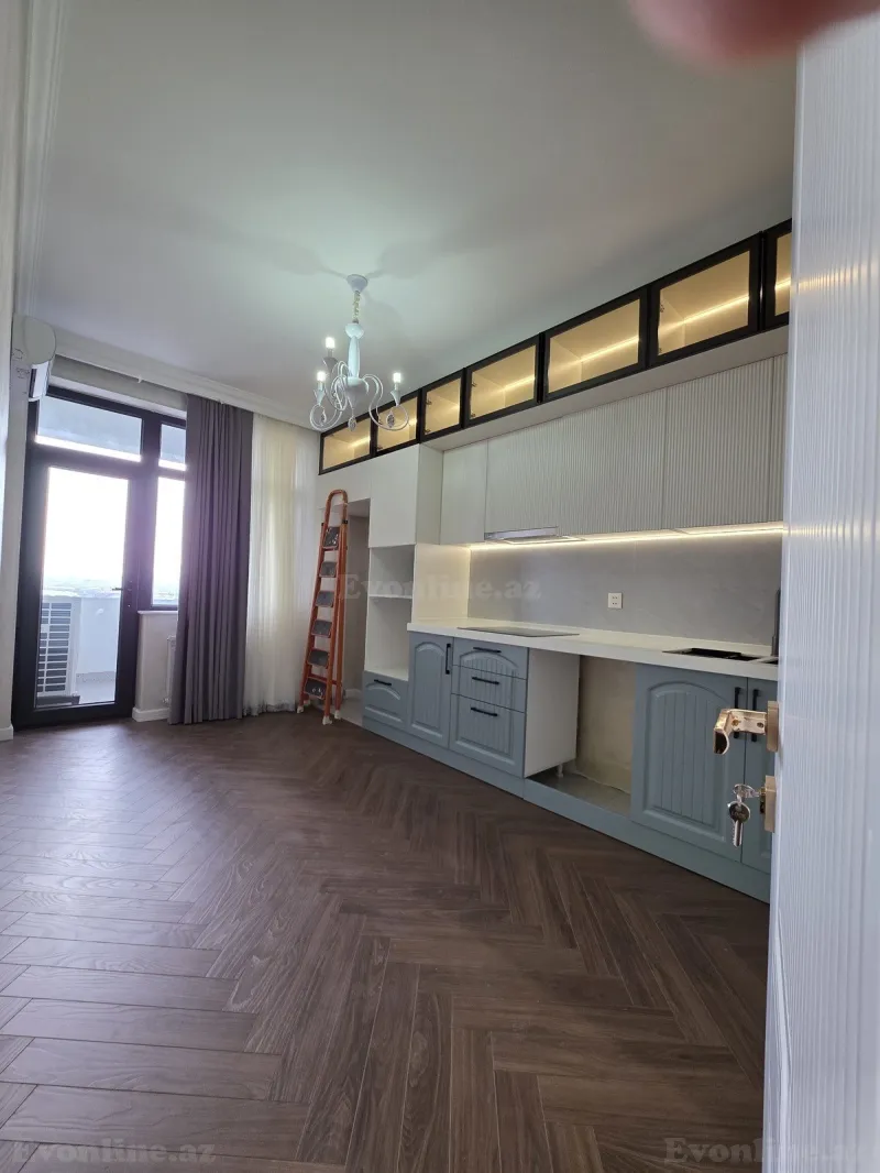 Satılır 3 otaqlı Mənzil Yeni tikili 95 m² Neftçilər m. - şəkil 15