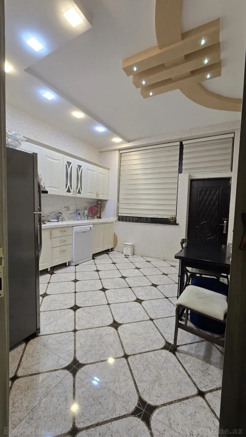 Satılır 5 otaqlı Həyət evi 210 m² Biləcəri - şəkil 4