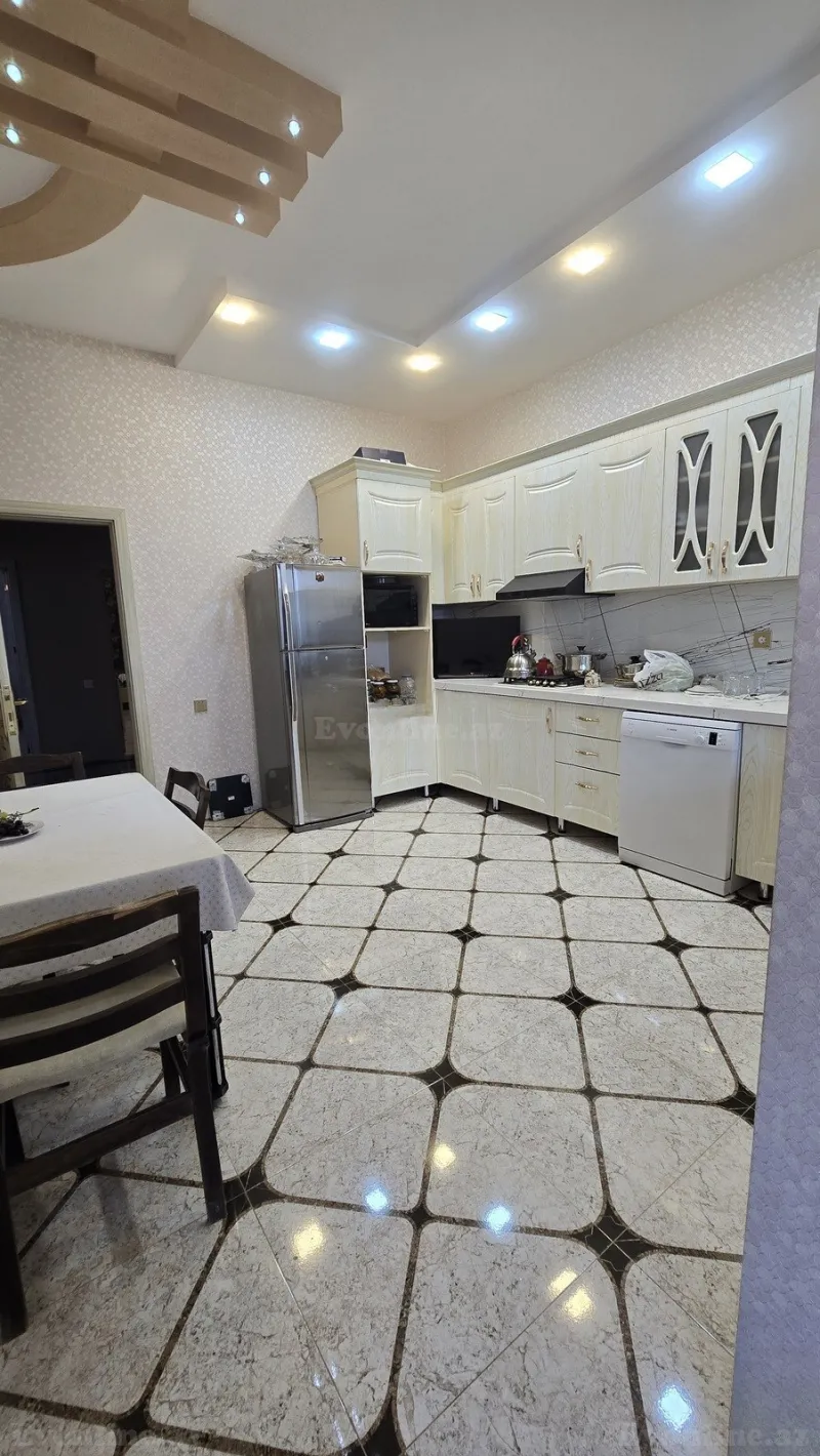 Satılır 5 otaqlı Həyət evi 210 m² Biləcəri - şəkil 11
