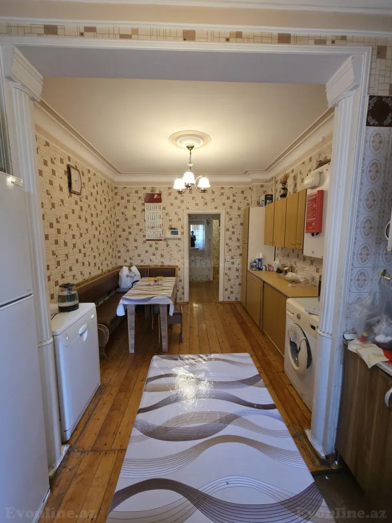 Satılır 3 otaqlı Mənzil Köhnə tikili 75 m² Bakıxanov - şəkil 8