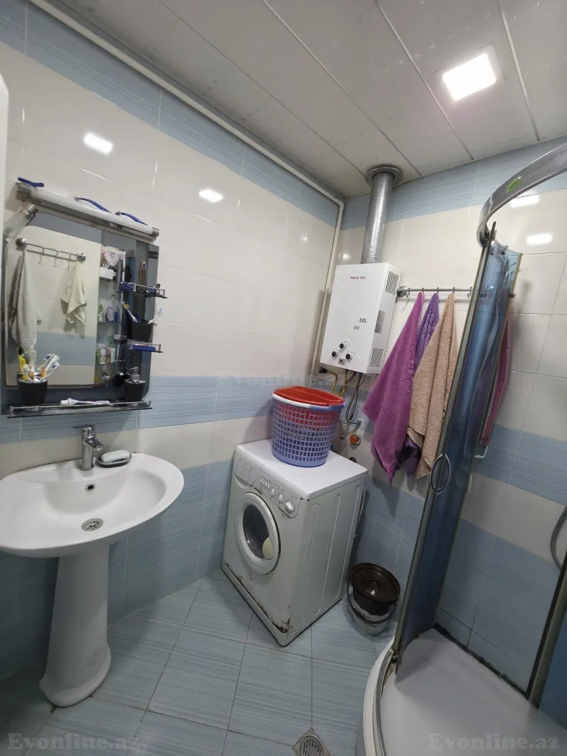 Satılır 3 otaqlı Mənzil Köhnə tikili 75 m² Bakıxanov - şəkil 12