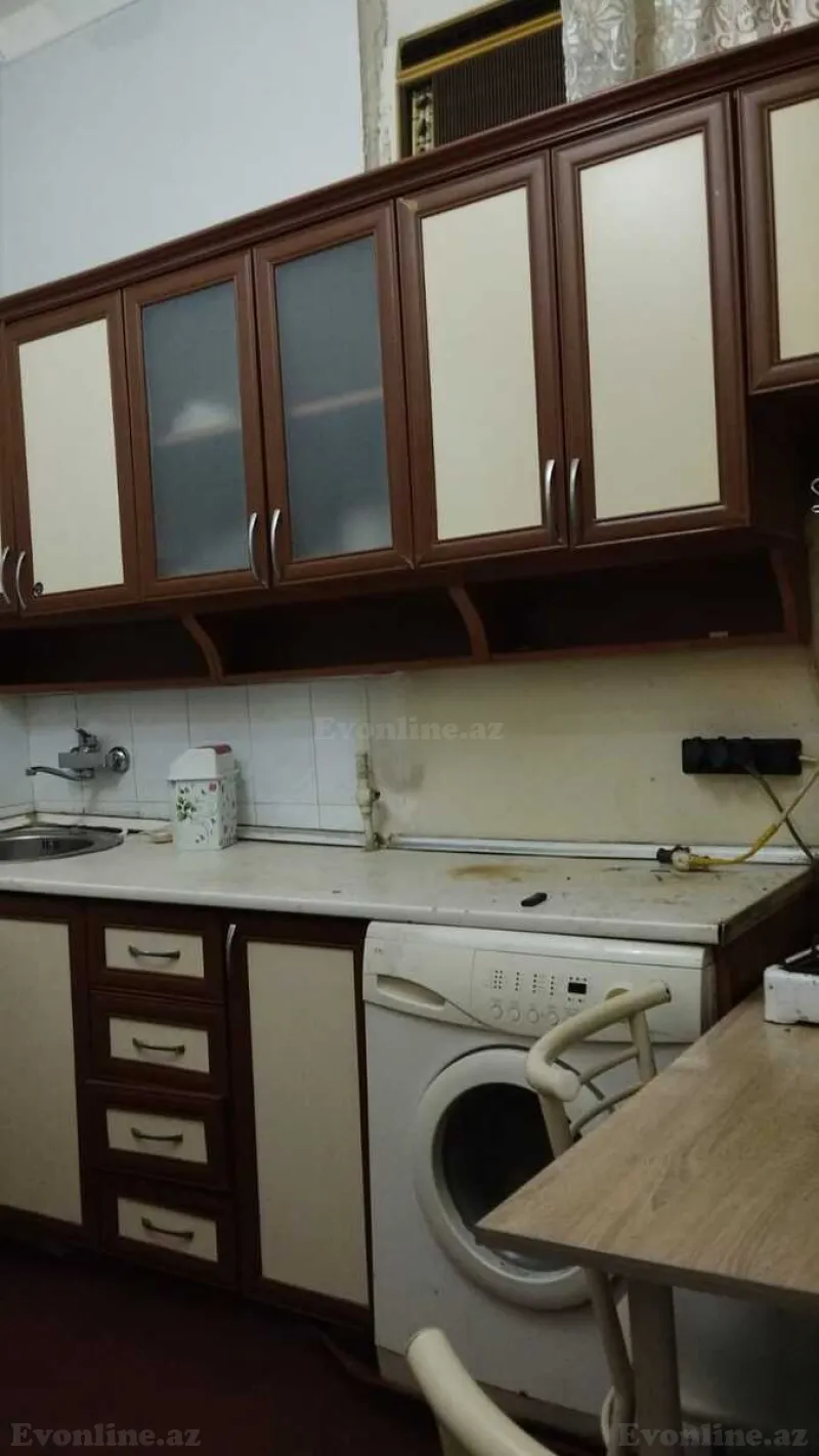 Satılır 1 otaqlı Mənzil Köhnə tikili 20 m² Elmlər Akademiyası m. - şəkil 2