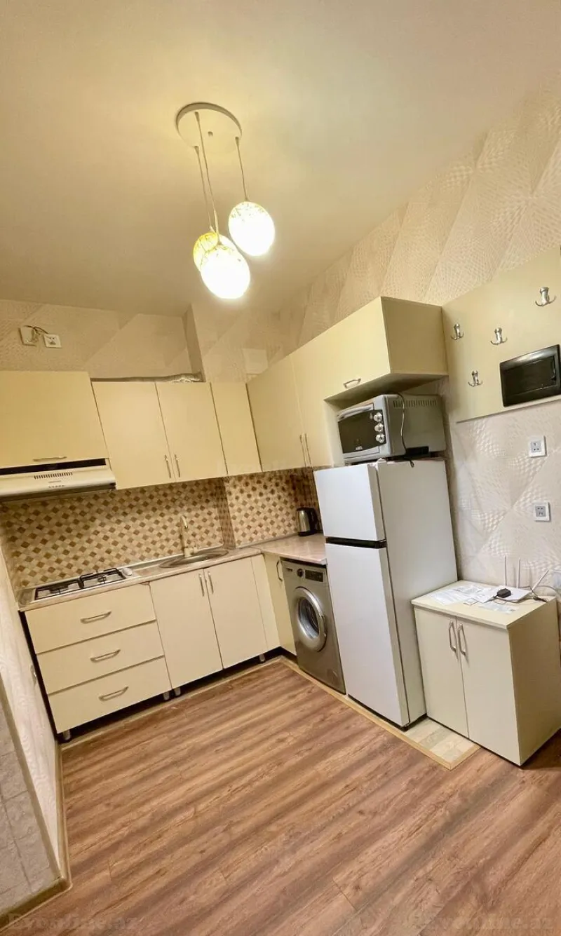 2 otaqlı Mənzil 50 m² 20 Yanvar m. Kirayə verilir