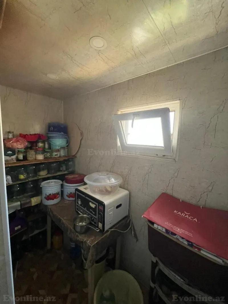 Satılır 3 otaqlı Mənzil Köhnə tikili 76 m² Koroğlu m. - şəkil 2