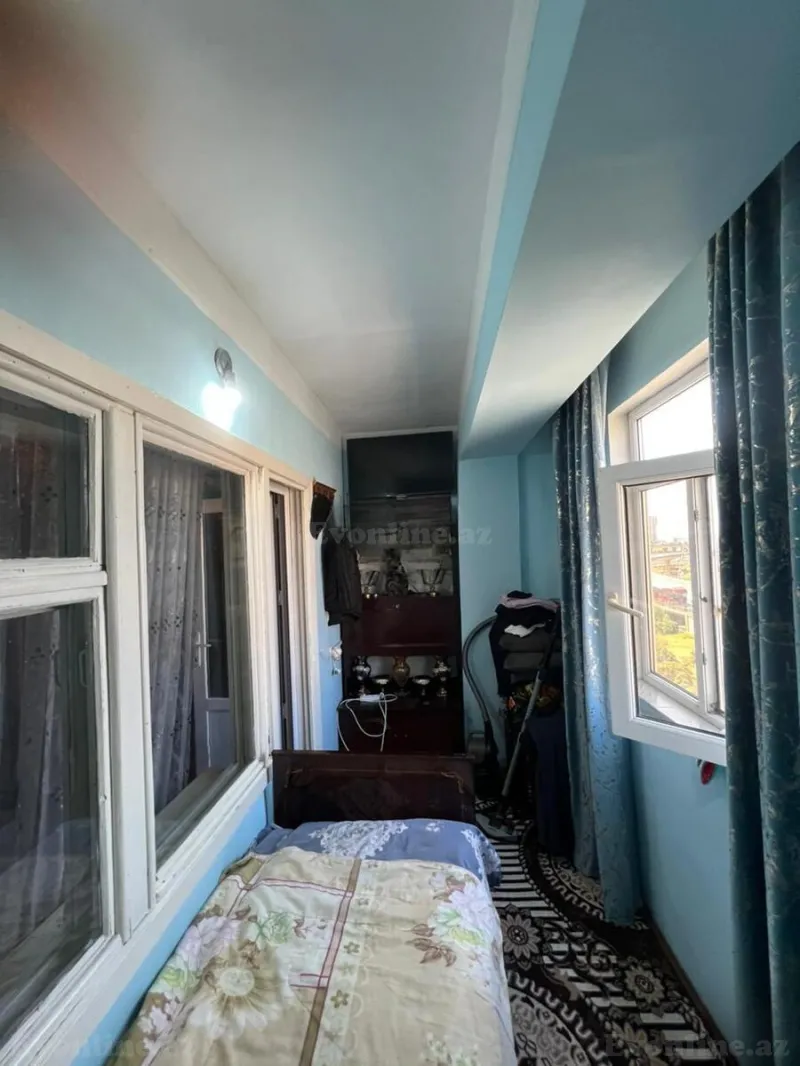 Satılır 3 otaqlı Mənzil Köhnə tikili 76 m² Koroğlu m. - şəkil 3
