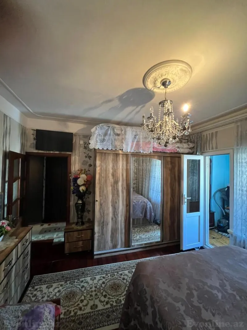 Satılır 3 otaqlı Mənzil Köhnə tikili 76 m² Koroğlu m. - şəkil 7