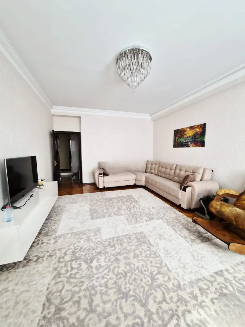 3 otaqlı Mənzil 100 m² Memar Əcəmi m. Satılır