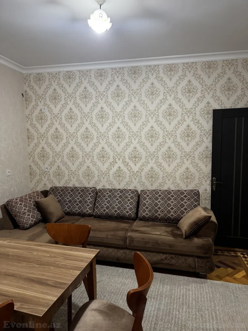 Kirayə verilir 2 otaqlı Mənzil Köhnə tikili 45 m² Xırdalan