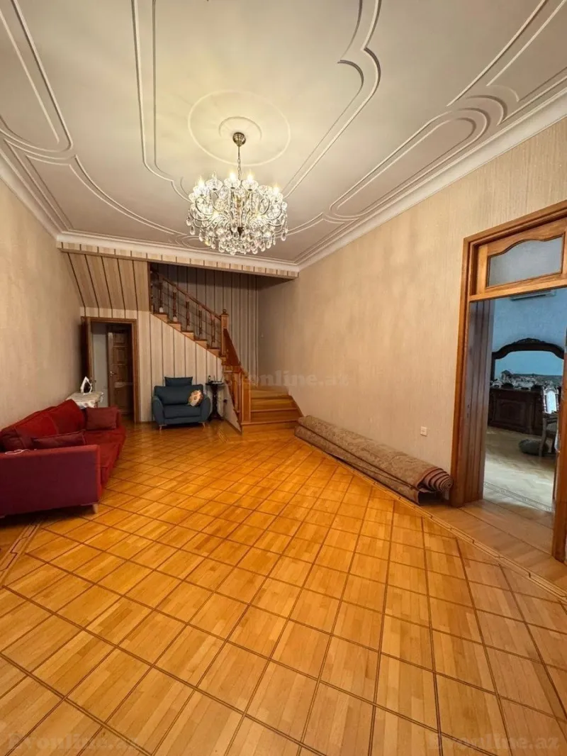 Satılır 8 otaqlı Həyət evi 300 m² Elmlər Akademiyası m. - şəkil 8