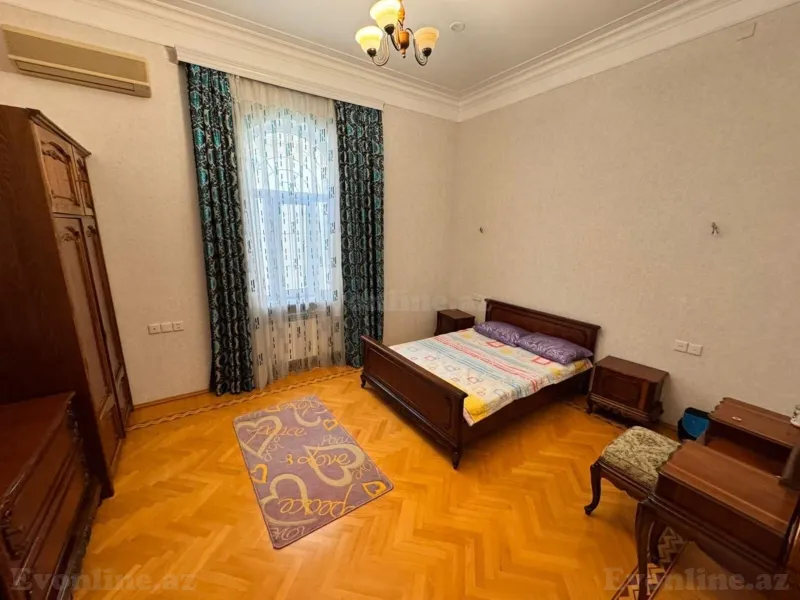 Satılır 8 otaqlı Həyət evi 300 m² Elmlər Akademiyası m. - şəkil 11