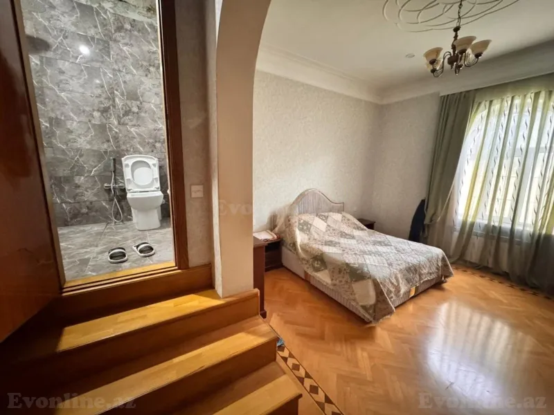 Satılır 8 otaqlı Həyət evi 300 m² Elmlər Akademiyası m. - şəkil 12