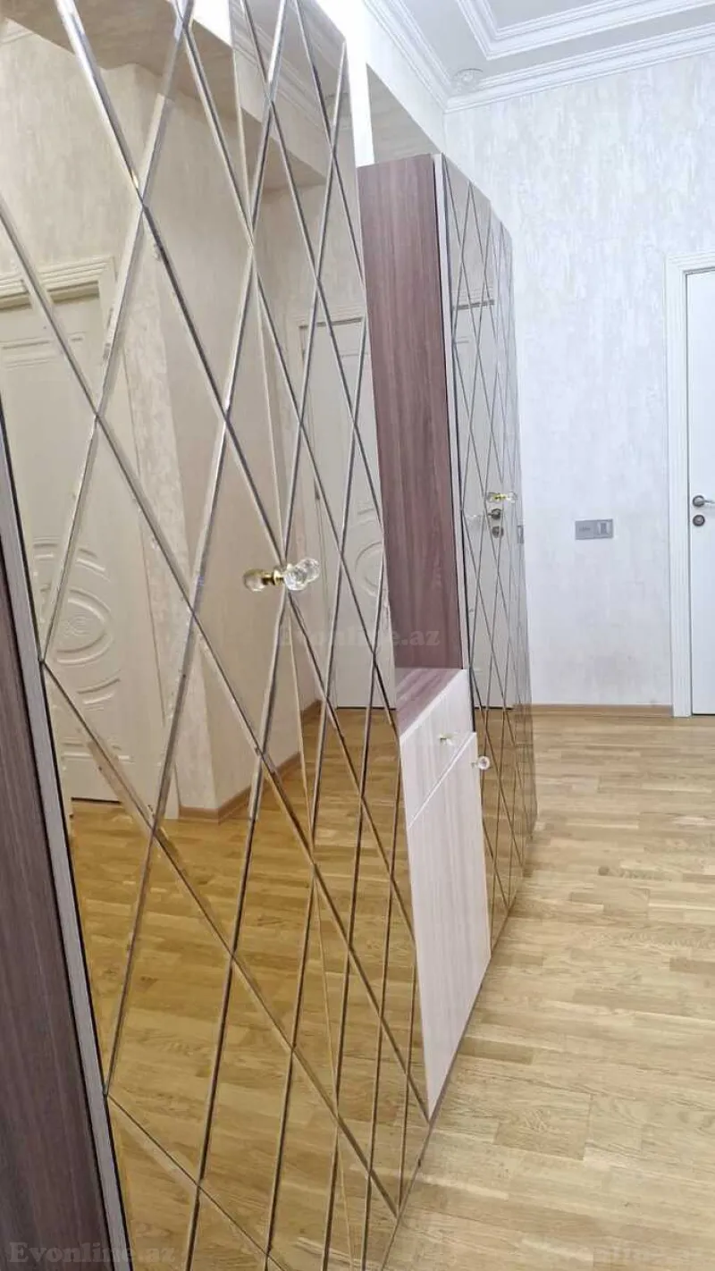 Satılır 3 otaqlı Mənzil Yeni tikili 104 m² Qara Qarayev m. - şəkil 14