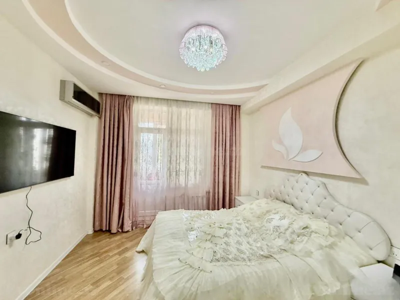 Satılır 5 otaqlı Mənzil Yeni tikili 156 m² İnşaatçılar m. - şəkil 4
