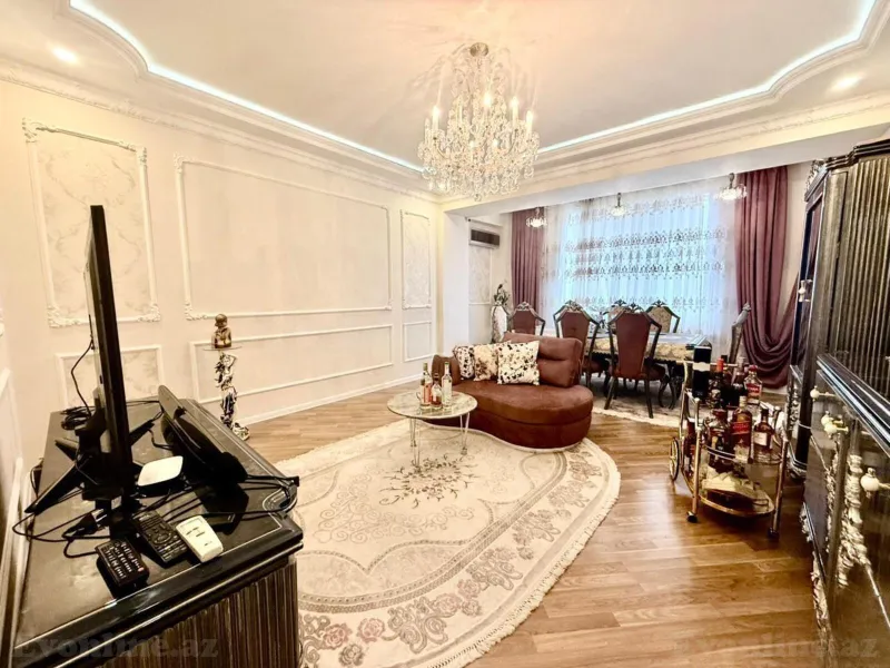 Satılır 5 otaqlı Mənzil Yeni tikili 156 m² İnşaatçılar m. - şəkil 6