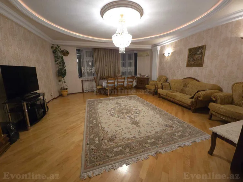 Satılır 4 otaqlı Mənzil Yeni tikili 150 m² 28 May m. - şəkil 3