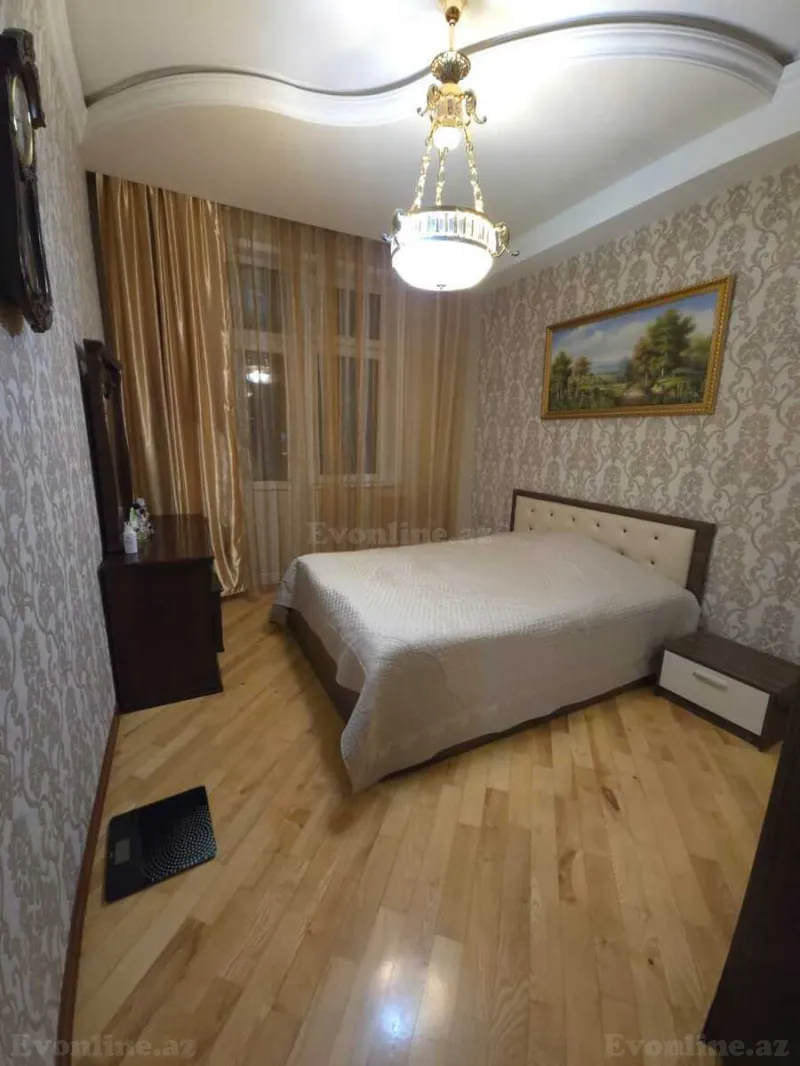 Satılır 4 otaqlı Mənzil Yeni tikili 150 m² 28 May m. - şəkil 12