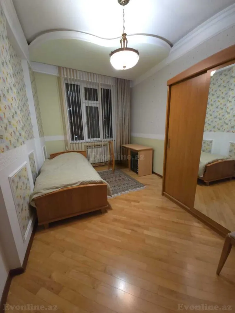 Satılır 4 otaqlı Mənzil Yeni tikili 150 m² 28 May m. - şəkil 15