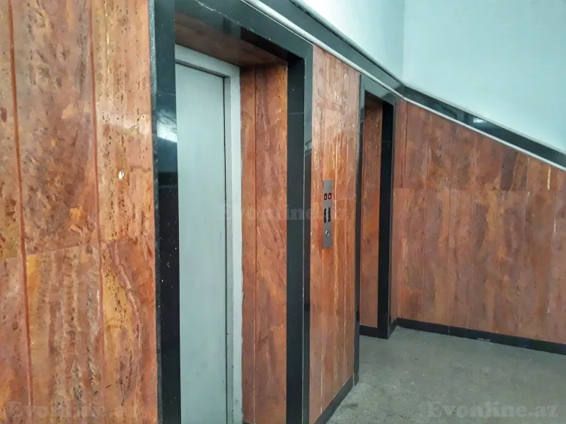Satılır 4 otaqlı Mənzil Yeni tikili 150 m² 28 May m. - şəkil 28