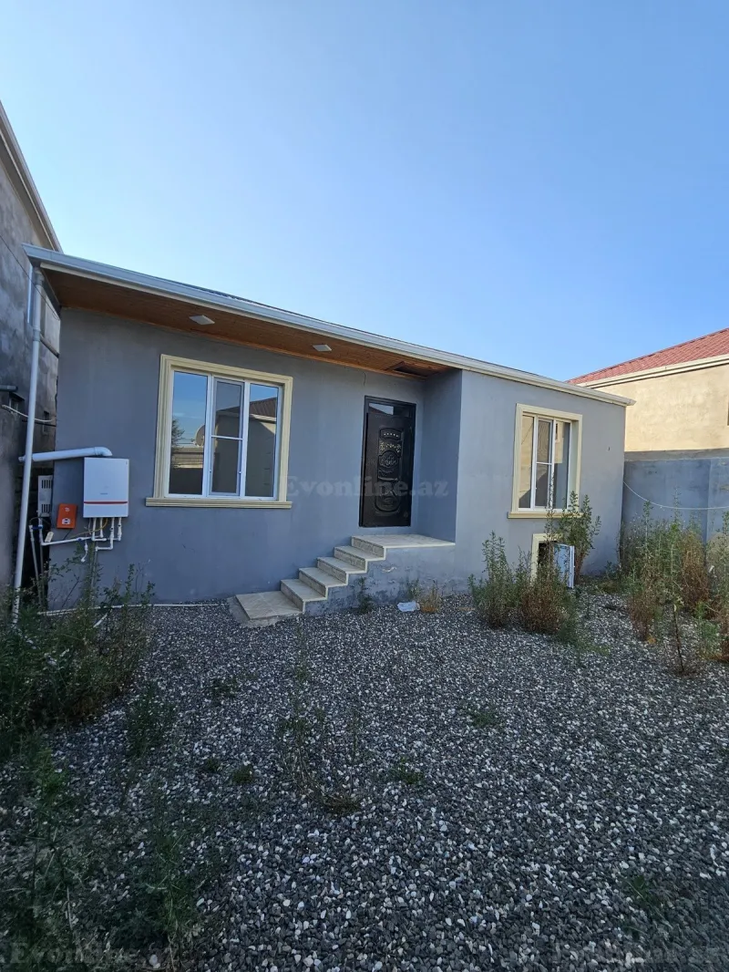 3 otaqlı Həyət evi 90 m² Binə Satılır