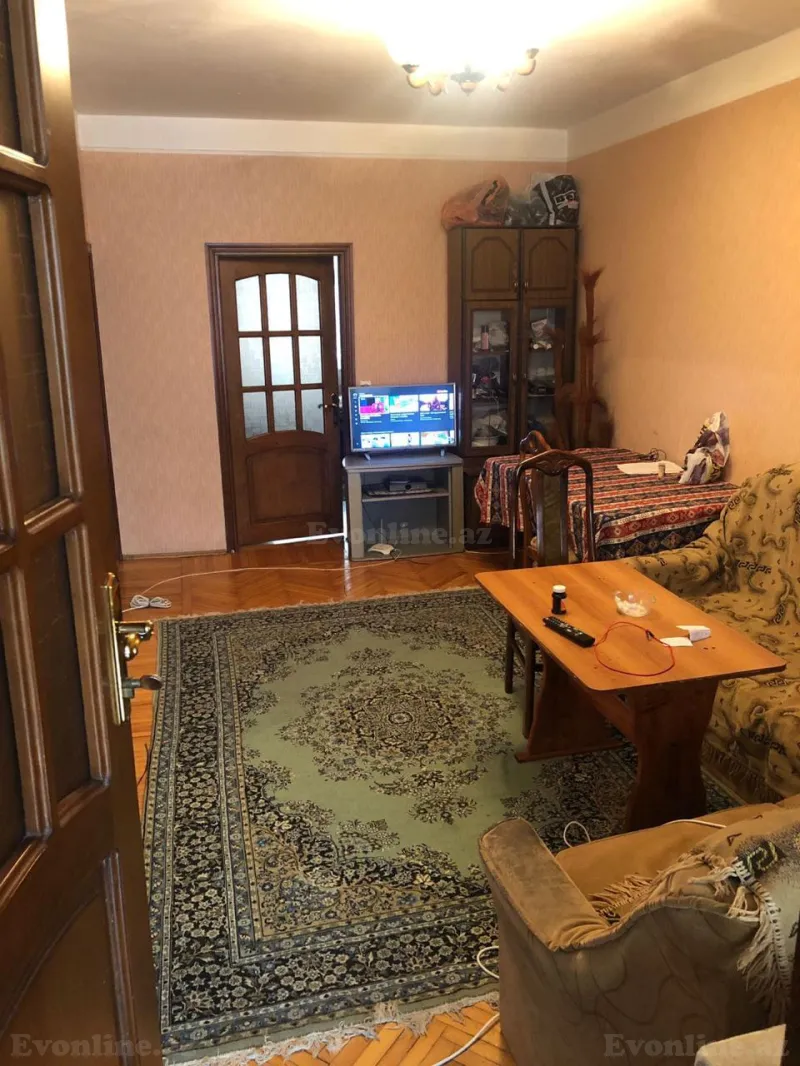 Kirayə verilir 3 otaqlı Mənzil Köhnə tikili 75 m² 8-ci mikrorayon - şəkil 2