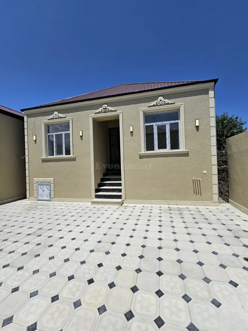 3 otaqlı Həyət evi 90 m² Binə Satılır